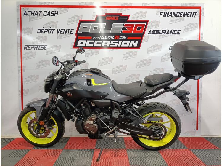 YAMAHA MT-07