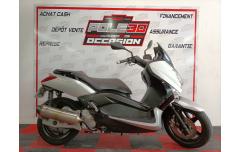 YAMAHA X-MAX 125
