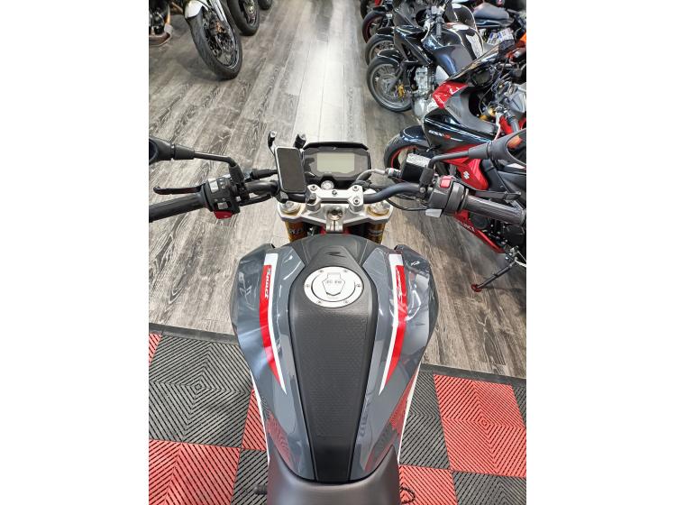 BMW G 310 R