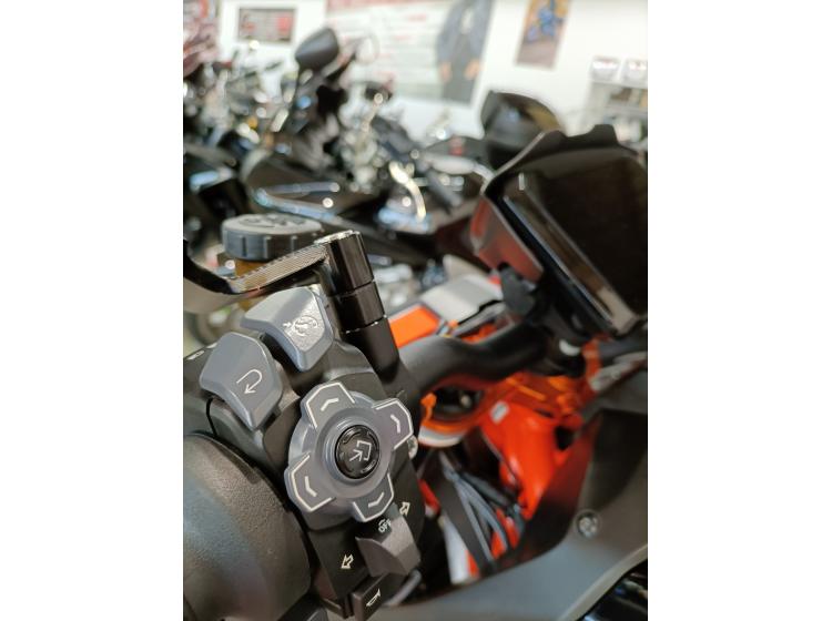KTM SUPERDUKE 1290 R (227€/mois*) (garantie 1an)