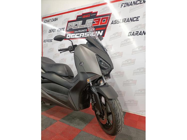 YAMAHA XMAX 300