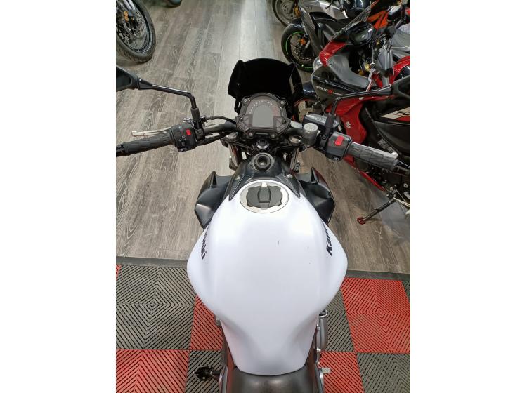 KAWASAKI Z 650 (47.5CV) (145€/mois*) (garantie 1 an)