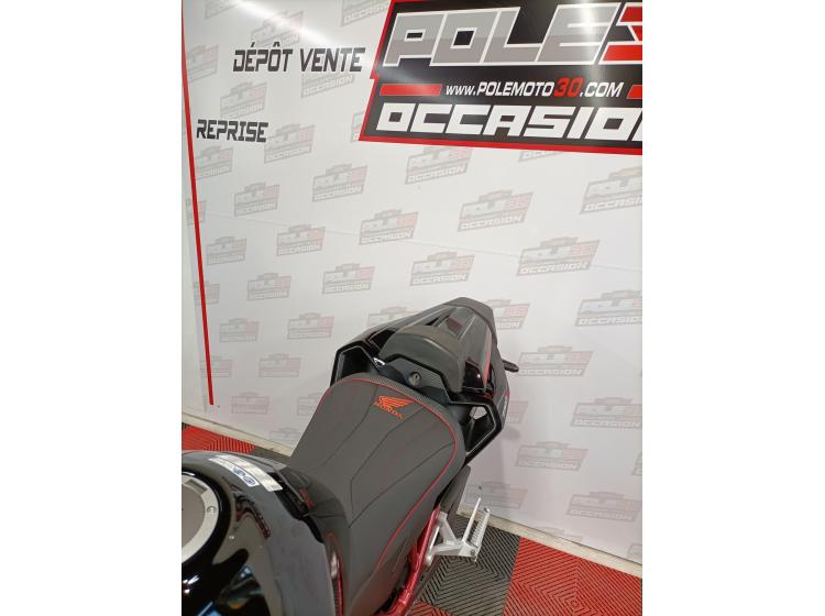 HONDA CB 750 HORNET (149€/mois*) (garantie constructeur)