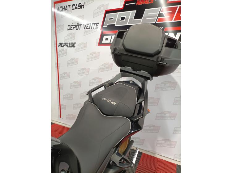 YAMAHA FZ8