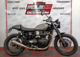 TRIUMPH STREET TWIN  900