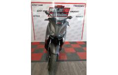 YAMAHA X-MAX 125