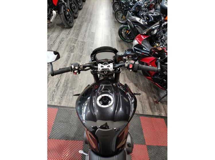 TRIUMPH STREET TRIPLE 765 RS