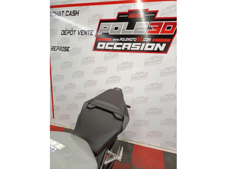 HONDA CB 650 R E-Clutch