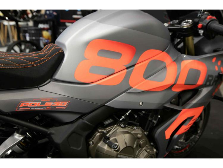 QJ MOTOR 800RR LIMITED EDITION